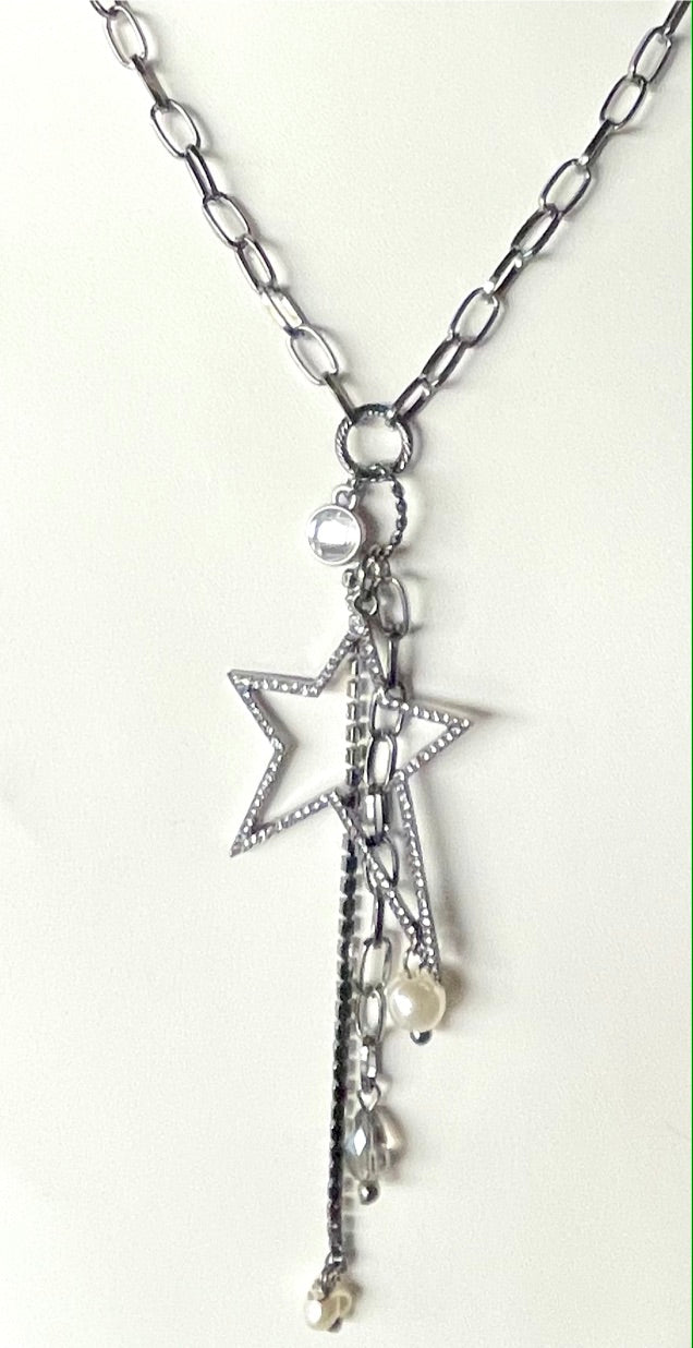 Single Star Necklace